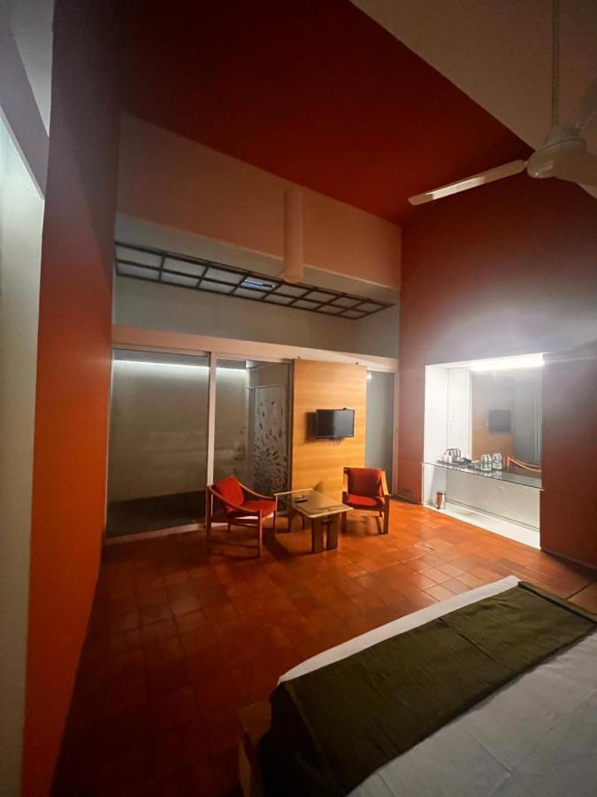 Presidency Artotel, Kochi Esterno foto