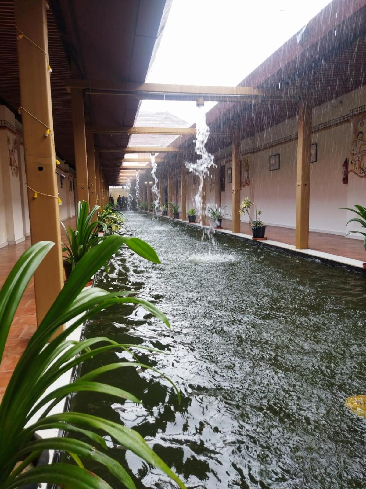 Presidency Artotel, Kochi Esterno foto